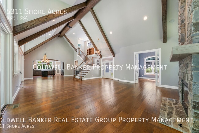 Building Photo - 5311 Shore Acres