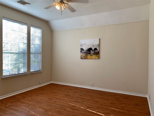 Building Photo - 11218 Timbertree Ln