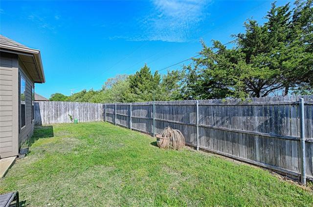Building Photo - 640 Teakwood Dr