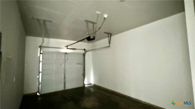 Building Photo - 400 Lowes Blvd