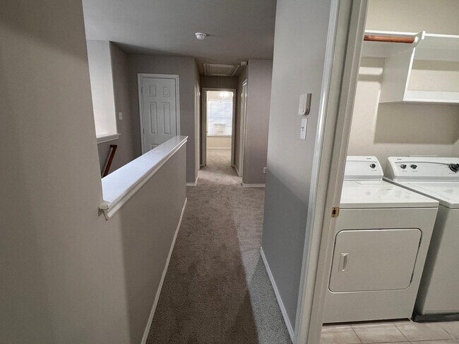 Building Photo - 114 N Camellia Grove Cir