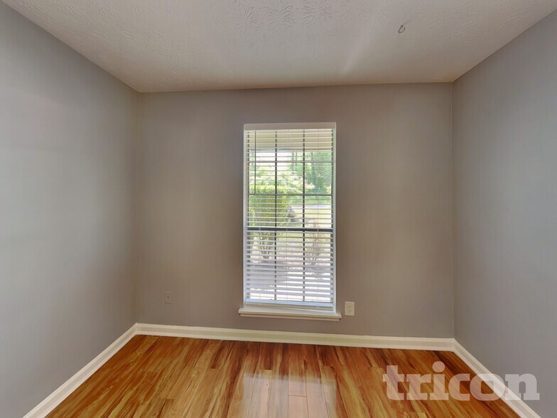 Building Photo - 1370 High Country Ct