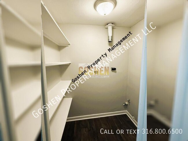 Building Photo - 1411 N Erie Ave