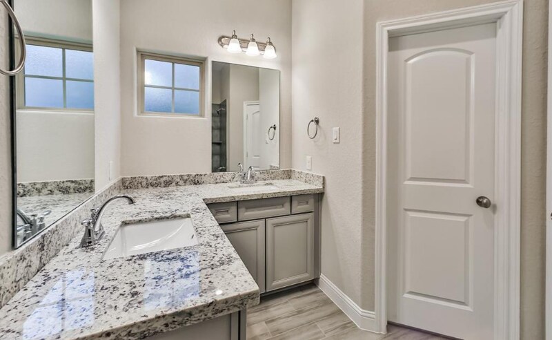 Building Photo - 1035 Carson Dr