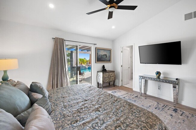 Building Photo - 2380 N Leonard Rd