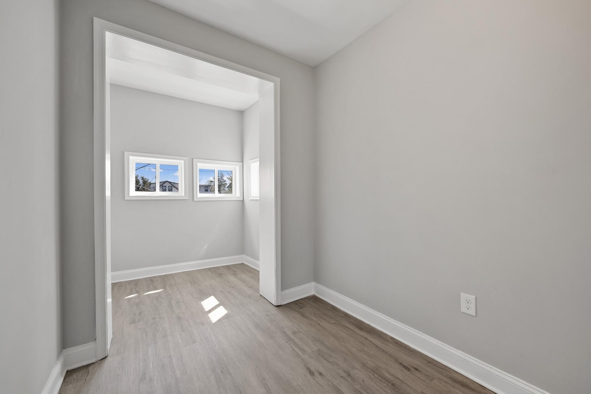 Building Photo - 665 Dumbarton Ave