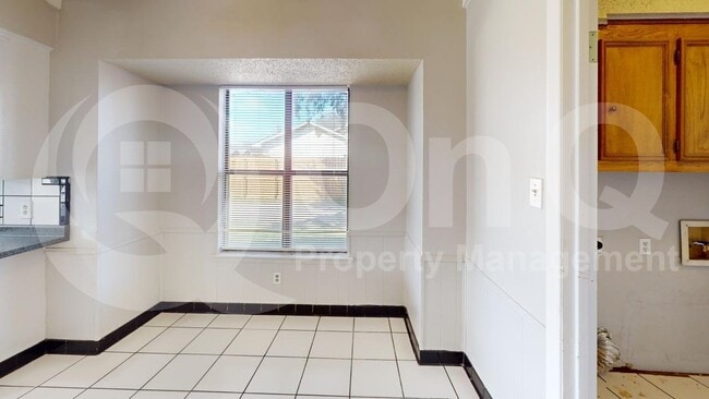 Building Photo - 69 Lakewood Dr
