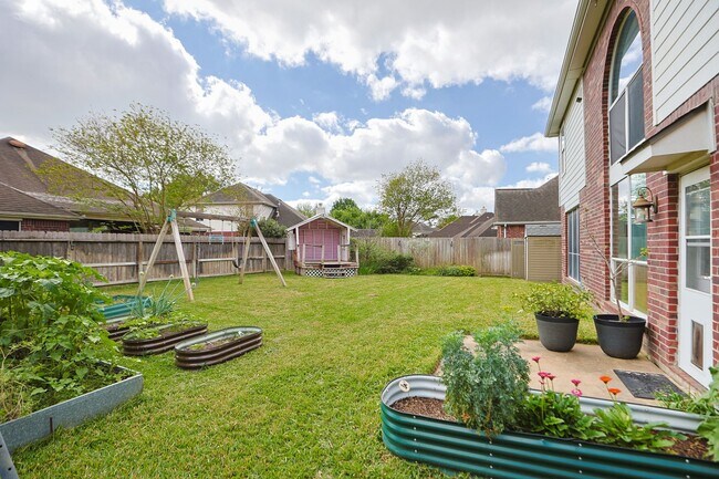 Building Photo - 10330 Sablebrook Ln