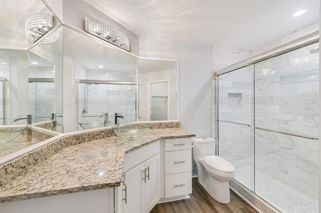 Building Photo - 6000 Shepherd Mountain Cove