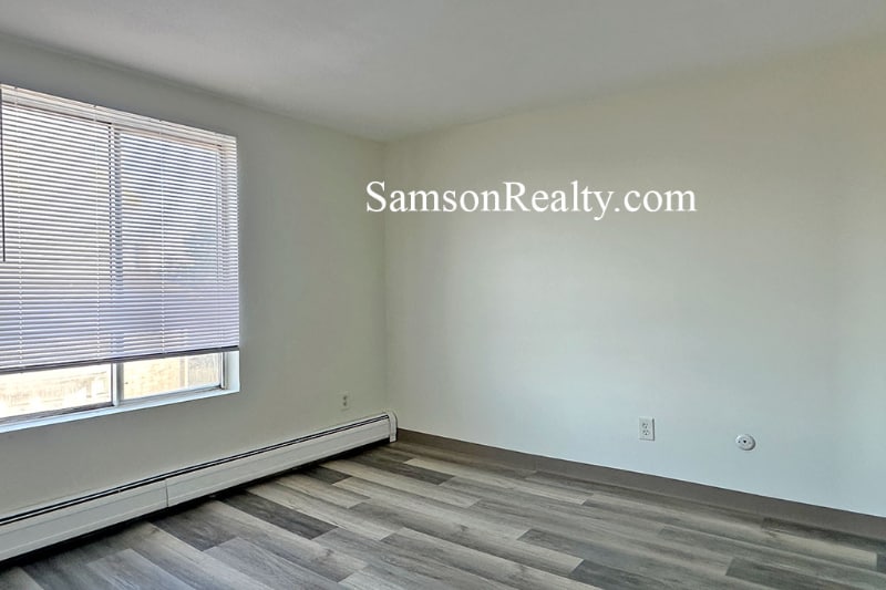 Building Photo - 5 Woodward Ave