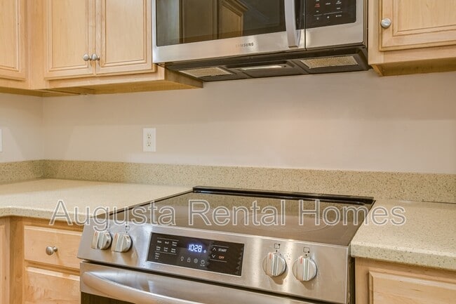 Building Photo - 200 Kline St NW