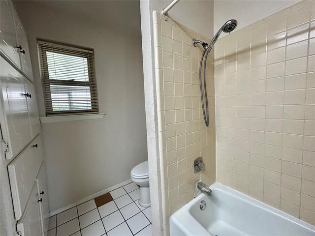 Building Photo - 6209 Gayle Dr
