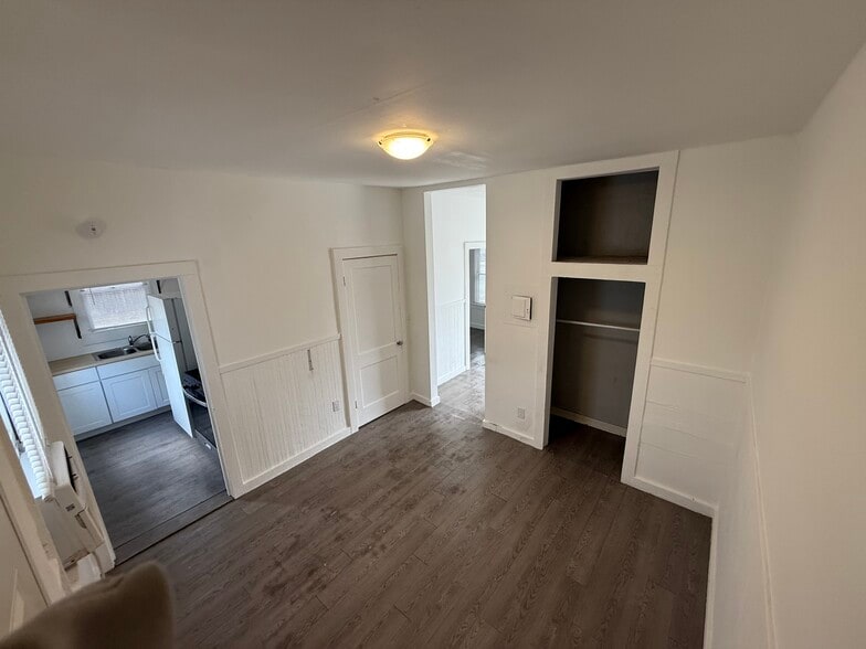 #101 - 603 Gladstone