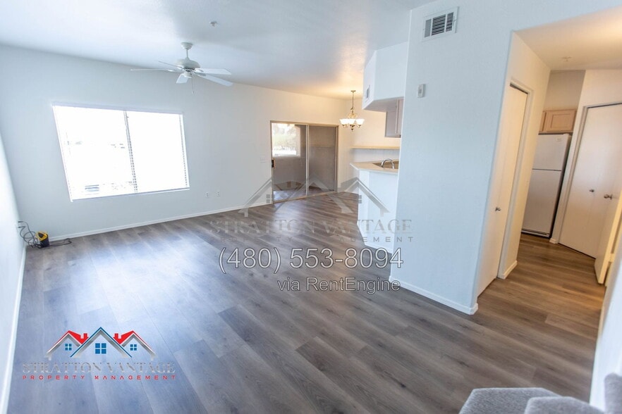 Building Photo - 4644 N 22nd St