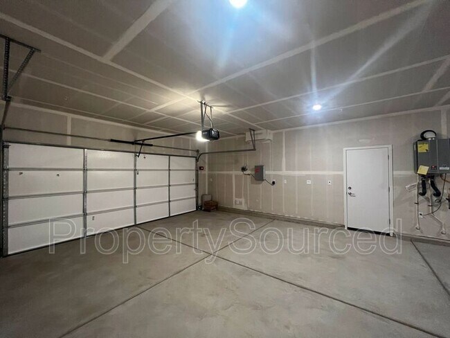 Building Photo - 1029 Pipit St