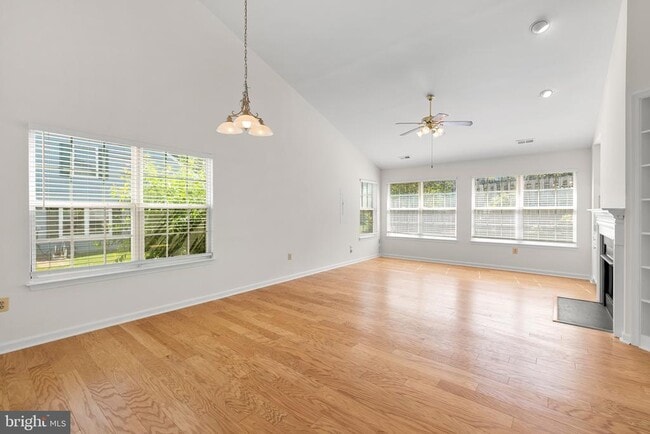 Building Photo - 11318 Savannah Dr