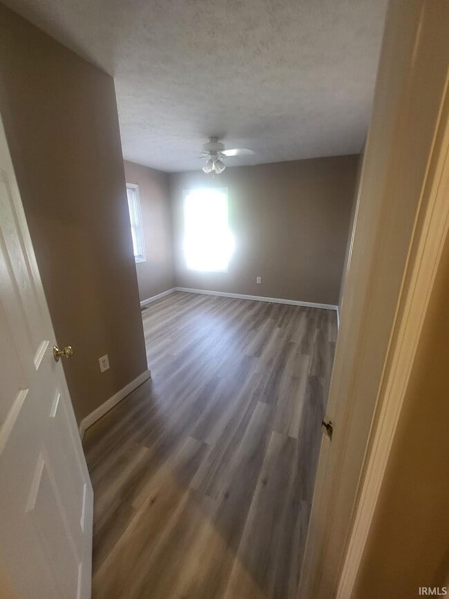 Building Photo - 3811 E Cobble Creek Dr