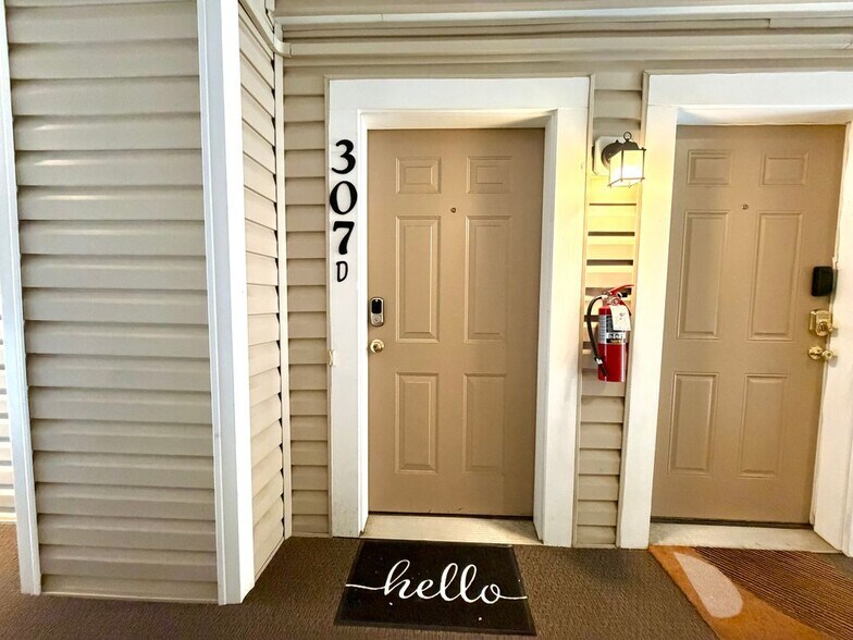 Building Photo - 307D Prettyman Dr