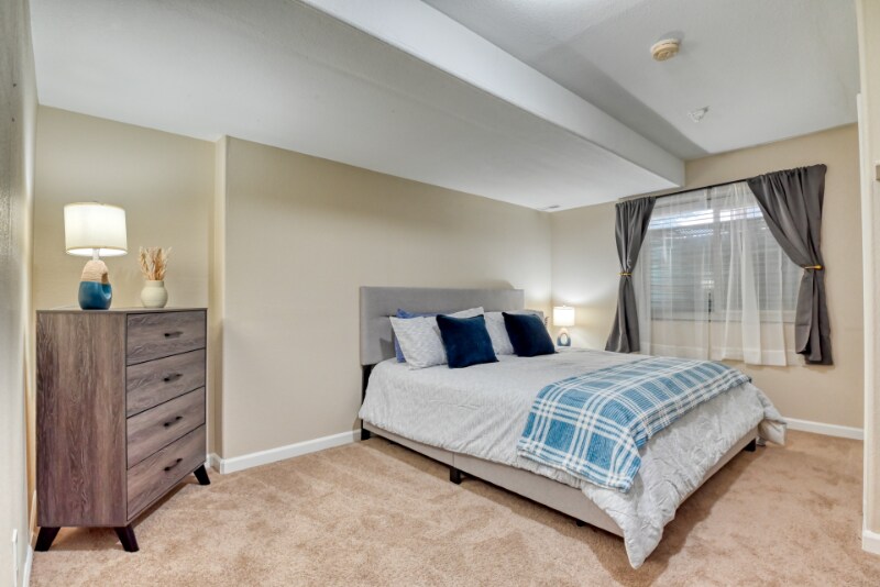 Building Photo - 2631 Thrush Grove