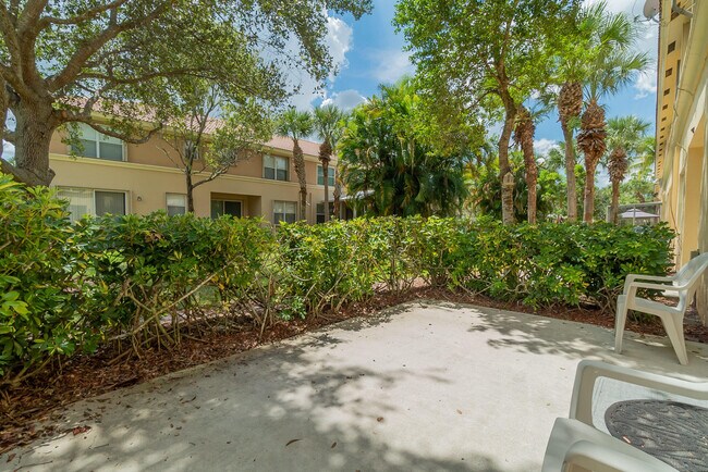 Building Photo - 123 Wakulla Springs Way