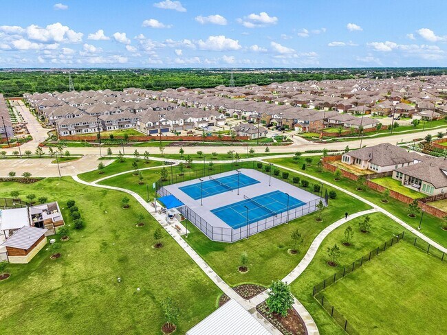 Building Photo - 27130 Peaceful Cv Dr