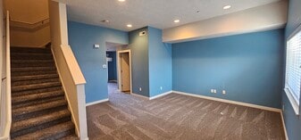 Building Photo - 725 S 200 W