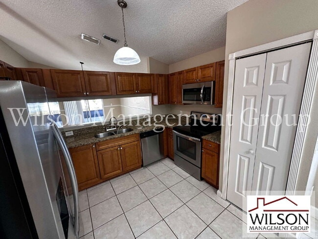 Building Photo - 2843 Crofton Way