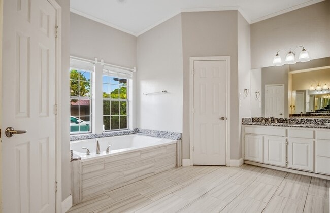 Building Photo - 102 Pebble Beach Dr
