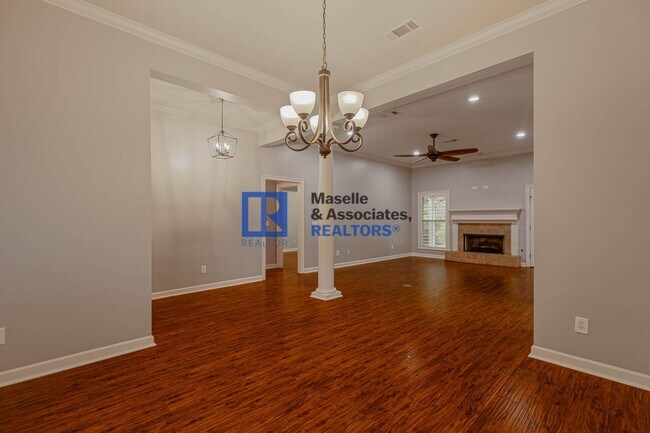 Building Photo - 3 Bed/2 Bath Home in Bruenburg in Clinton