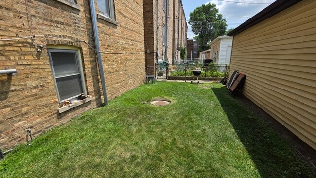 Building Photo - 9124 La Crosse Ave