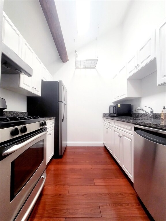 Building Photo - 42 8th St