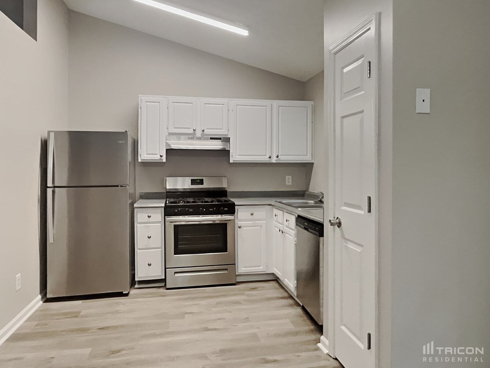 Building Photo - 1008 Braddock Cir