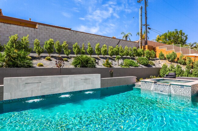 Building Photo - 79575 Camelback Dr