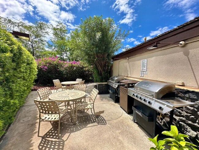 Building Photo - 1 Bedroom / 2 Bathroom Condo at Maui Banyan - 650 Sq Ft