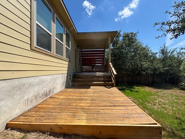 Building Photo - Beautiful 4-Bedroom Home with Free Communi...