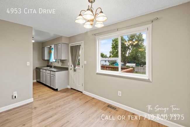 Building Photo - 4953 Cita Dr