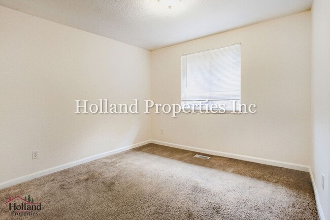 Building Photo - 13178 SW Tamera Ln