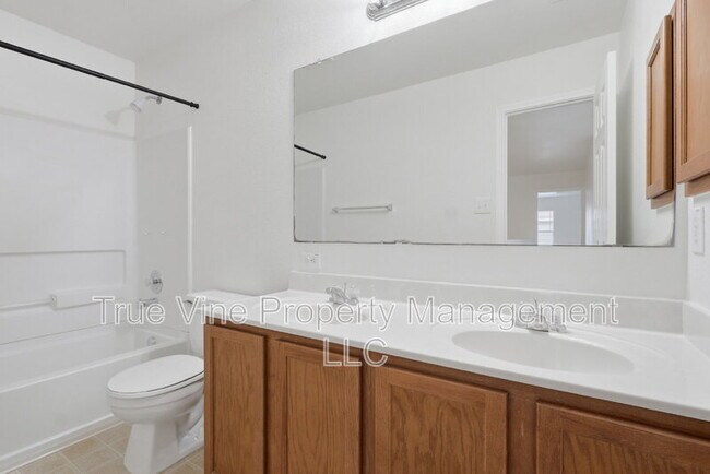 Building Photo - 136 Texas Mulberry