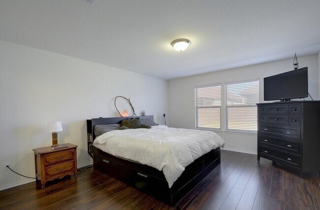 Building Photo - 900 Oatmeal Drive