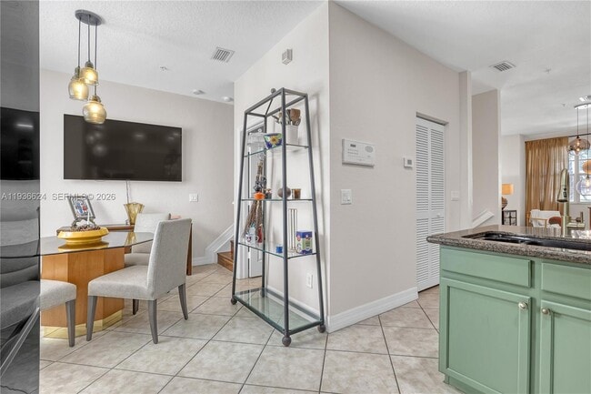 Building Photo - 104 Harbors Way