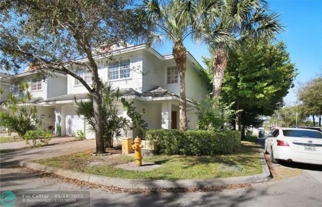 Building Photo - 3069 NW 30th Pl