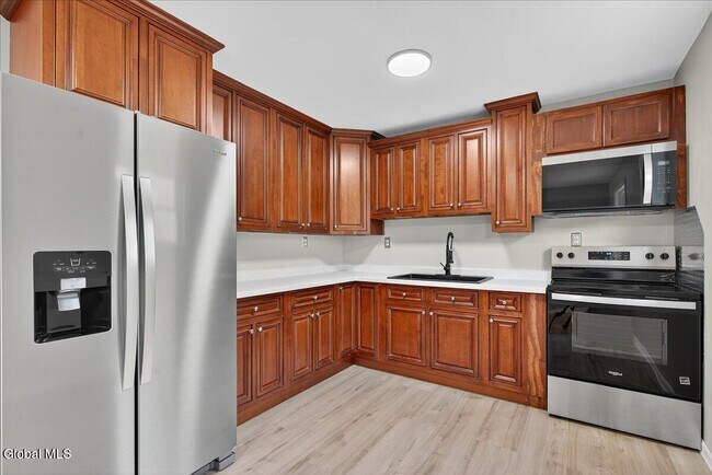 Building Photo - 12 Kristan Dr