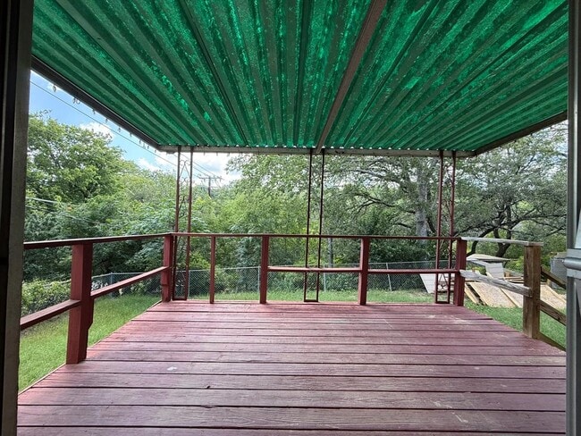 Building Photo - 5906 Mountainclimb Dr