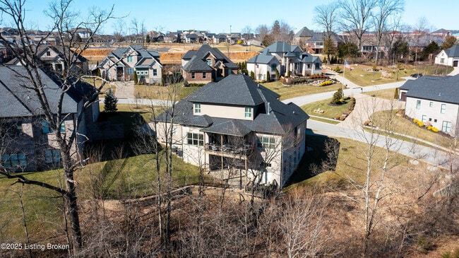 Building Photo - 14000 Glendower Dr