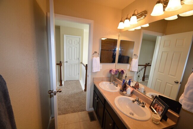 Building Photo - Beautiful 2-story home in D-49 available to move in on 05/01/2026! The owner allows 1 dog up to 7...