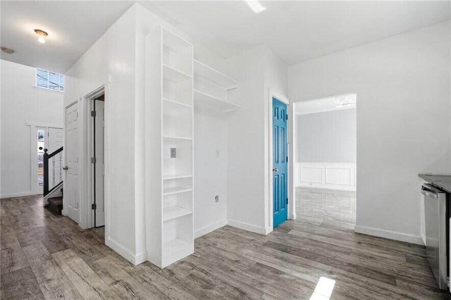 Building Photo - 1582 Ewing Farm Dr