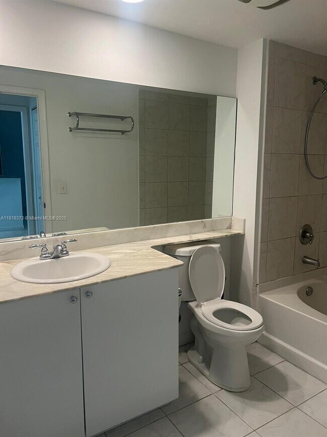 Building Photo - 1 bedroom in Aventura FL 33180