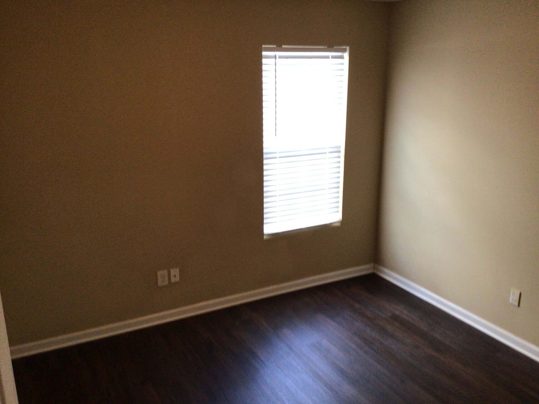 Building Photo - 922 Wolfpack Way