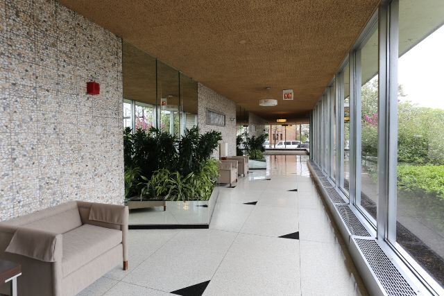 Building Photo - 3950 N Lake Shore Dr