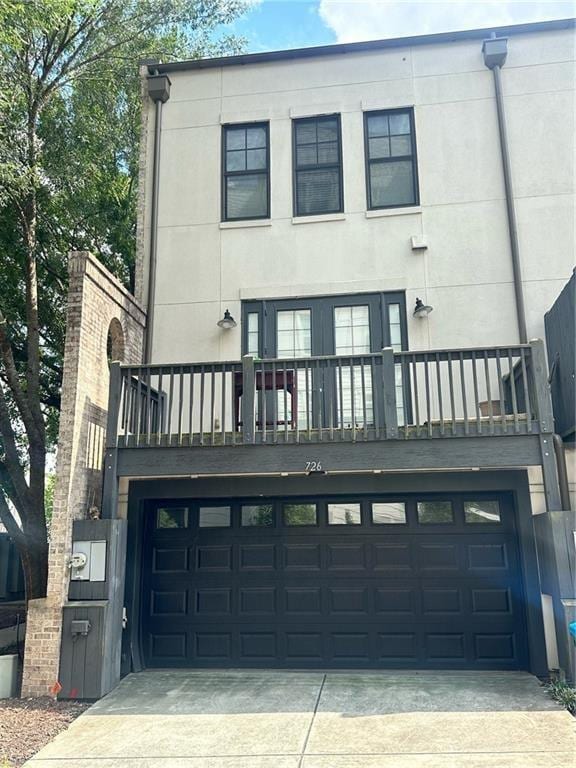 Building Photo - 726 Cosmopolitan Dr NE